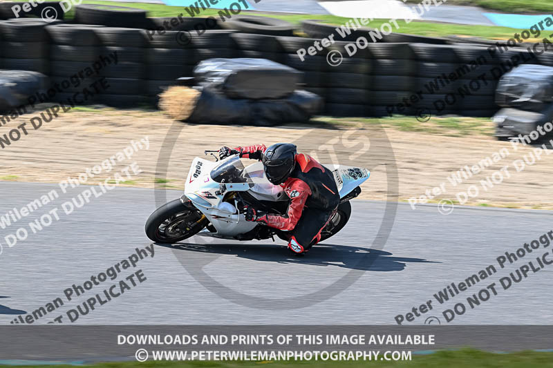 enduro digital images;event digital images;eventdigitalimages;lydden hill;lydden no limits trackday;lydden photographs;lydden trackday photographs;no limits trackdays;peter wileman photography;racing digital images;trackday digital images;trackday photos